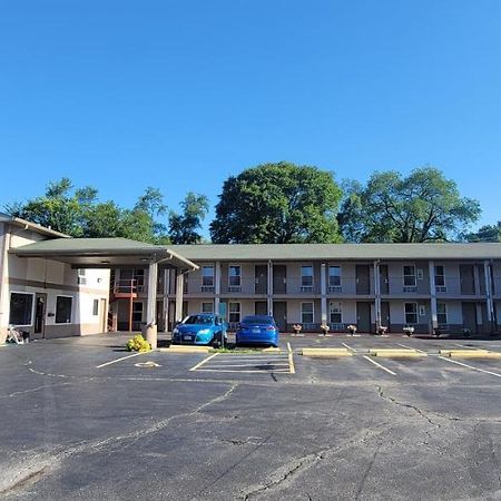First Western Inn Caseyville Exteriör bild