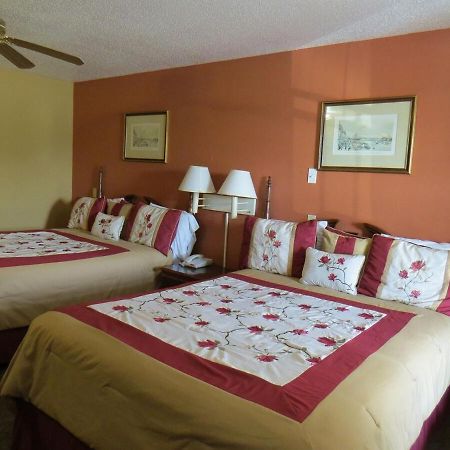 First Western Inn Caseyville Exteriör bild