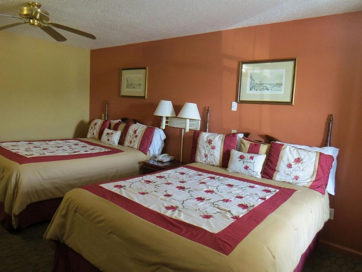 First Western Inn Caseyville Exteriör bild